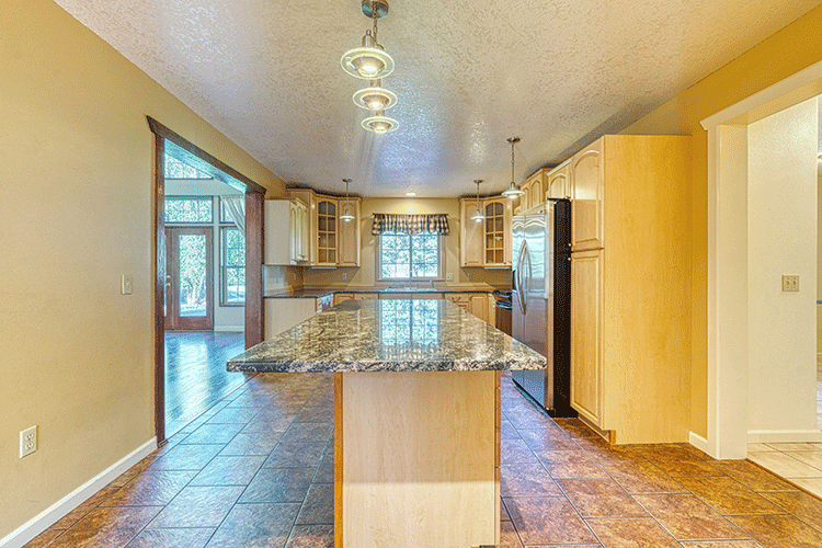 62 Tamarack Ridge, Columbia Falls, MT 59912