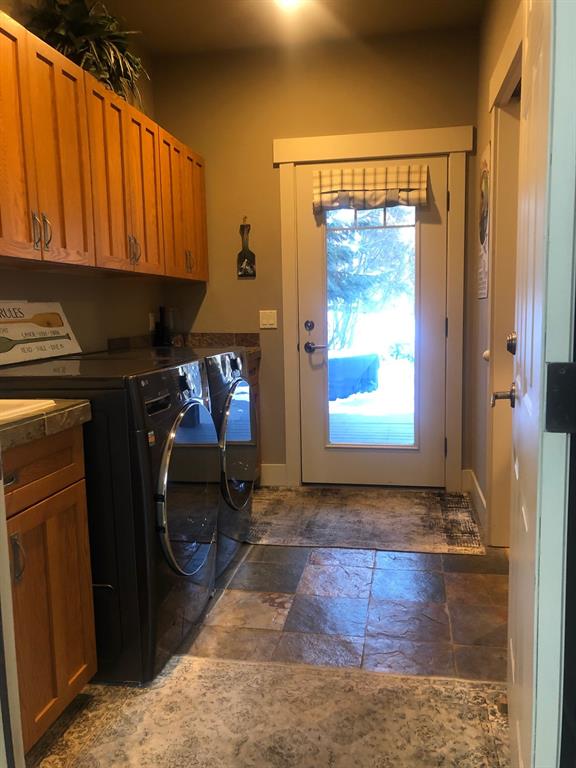 935 Pack Rat Lane, Whitefish, Flathead, Montana, United States 599037, 3 Bedrooms Bedrooms, ,2 BathroomsBathrooms,Single Family Home,For sale,Pack Rat Lane,1796