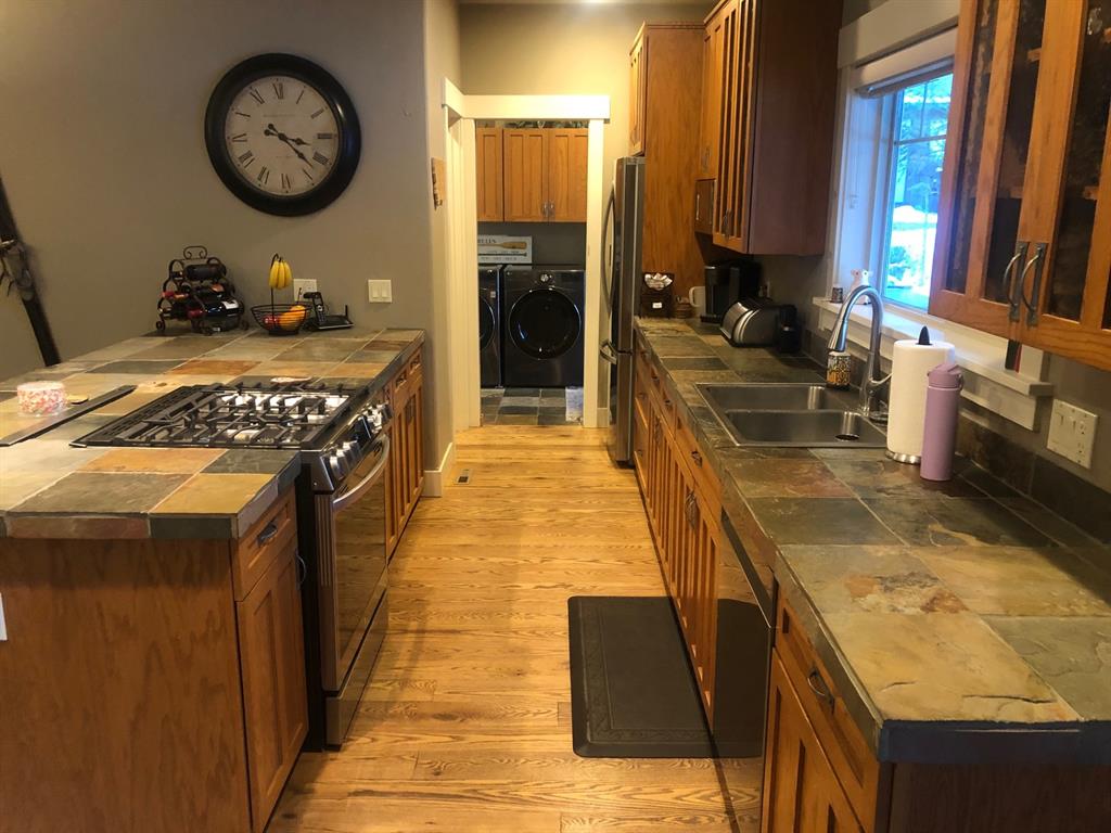 935 Pack Rat Lane, Whitefish, Flathead, Montana, United States 599037, 3 Bedrooms Bedrooms, ,2 BathroomsBathrooms,Single Family Home,For sale,Pack Rat Lane,1796