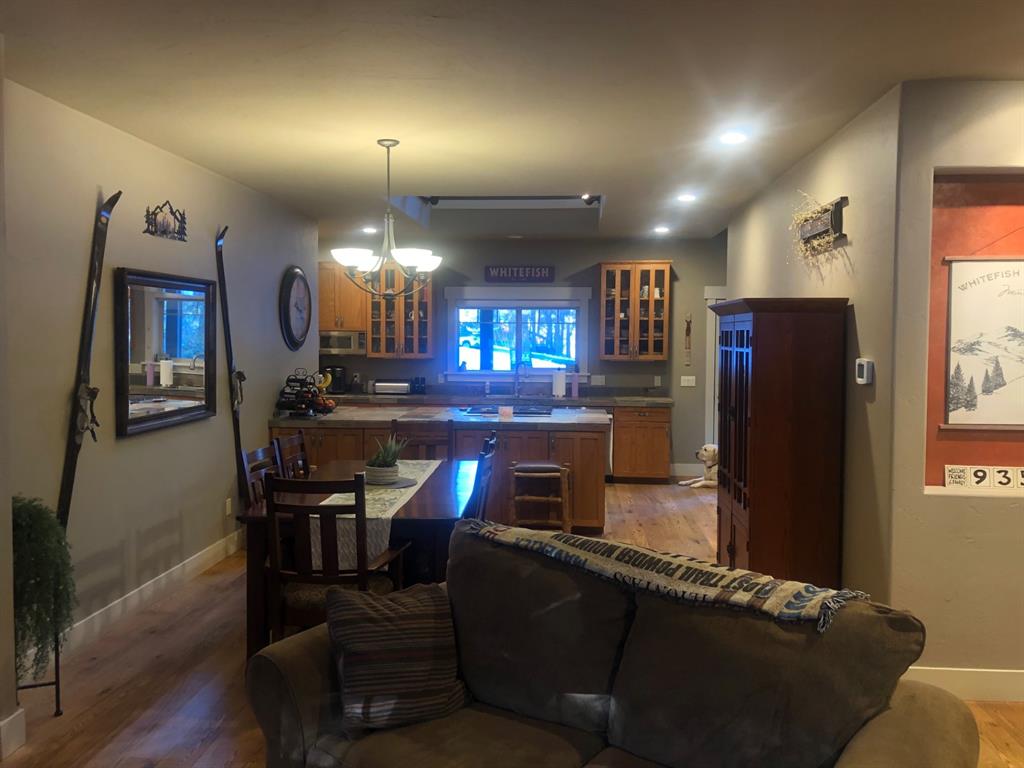 935 Pack Rat Lane, Whitefish, Flathead, Montana, United States 599037, 3 Bedrooms Bedrooms, ,2 BathroomsBathrooms,Single Family Home,For sale,Pack Rat Lane,1796