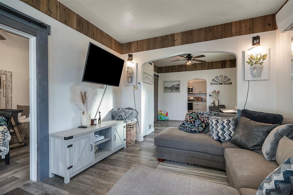 33 Summit Avenue, Somers, Flathead, Montana, United States 59932, 2 Bedrooms Bedrooms, ,1 BathroomBathrooms,Single Family Home,For sale,Summit Avenue,1817