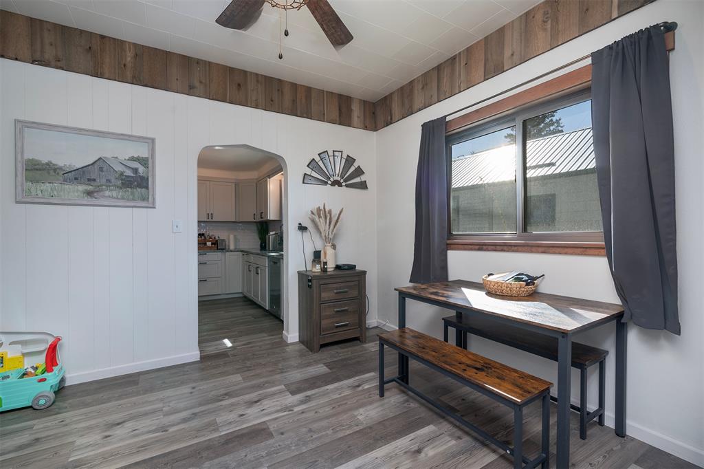 33 Summit Avenue, Somers, Flathead, Montana, United States 59932, 2 Bedrooms Bedrooms, ,1 BathroomBathrooms,Single Family Home,For sale,Summit Avenue,1817
