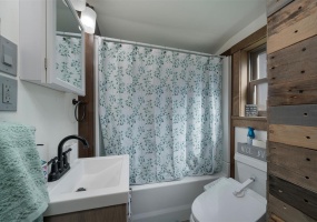 33 Summit Avenue, Somers, Flathead, Montana, United States 59932, 2 Bedrooms Bedrooms, ,1 BathroomBathrooms,Single Family Home,For sale,Summit Avenue,1817