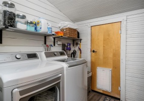 33 Summit Avenue, Somers, Flathead, Montana, United States 59932, 2 Bedrooms Bedrooms, ,1 BathroomBathrooms,Single Family Home,For sale,Summit Avenue,1817