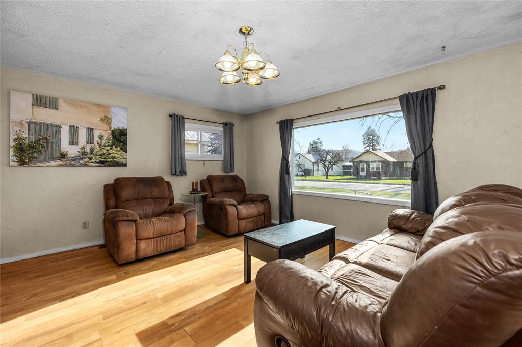 1219 7th Ave E, Kalispell, Flathead, Montana, United States 59901, 3 Bedrooms Bedrooms, ,1 BathroomBathrooms,Single Family Home,For sale,7th Ave E,1818