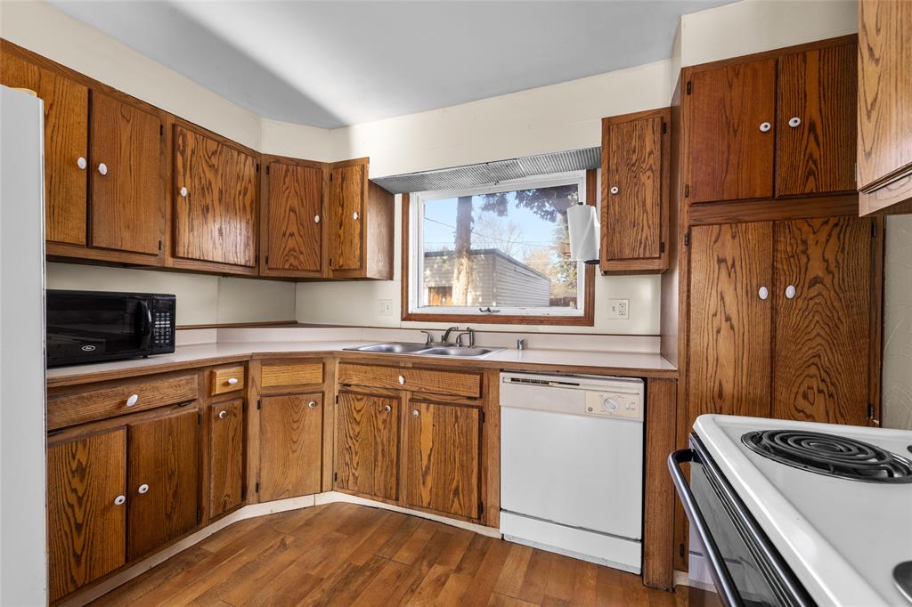 1219 7th Ave E, Kalispell, Flathead, Montana, United States 59901, 3 Bedrooms Bedrooms, ,1 BathroomBathrooms,Single Family Home,For sale,7th Ave E,1818