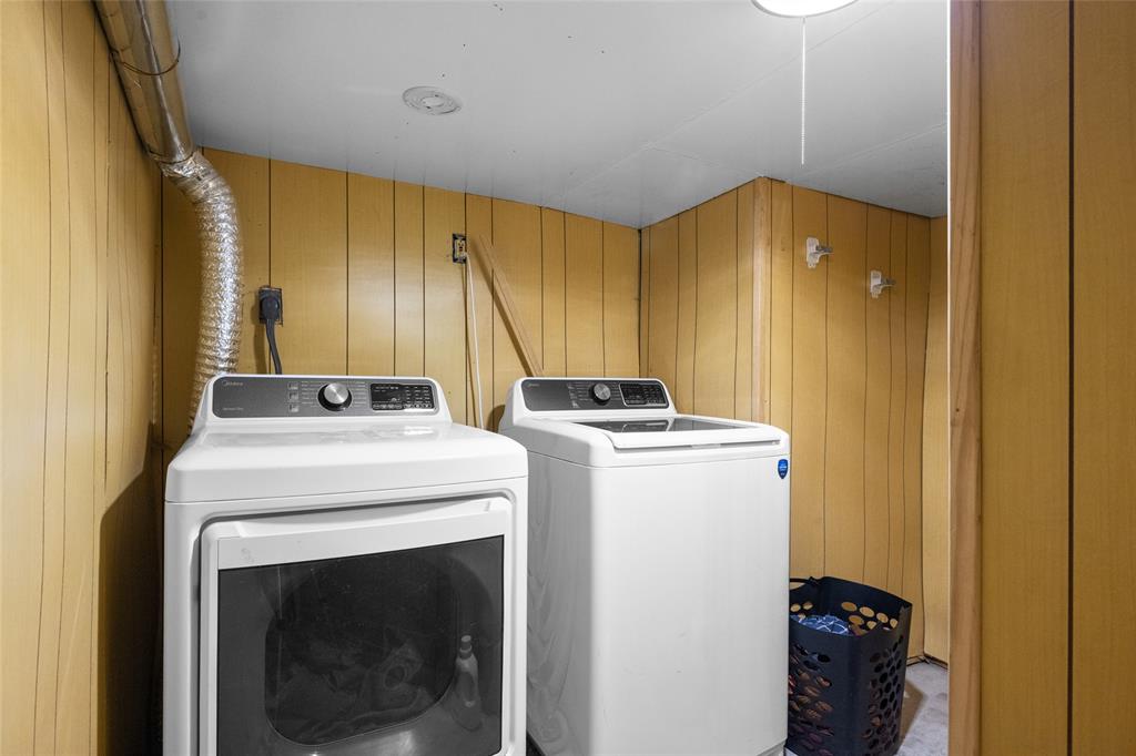1219 7th Ave E, Kalispell, Flathead, Montana, United States 59901, 3 Bedrooms Bedrooms, ,1 BathroomBathrooms,Single Family Home,For sale,7th Ave E,1818
