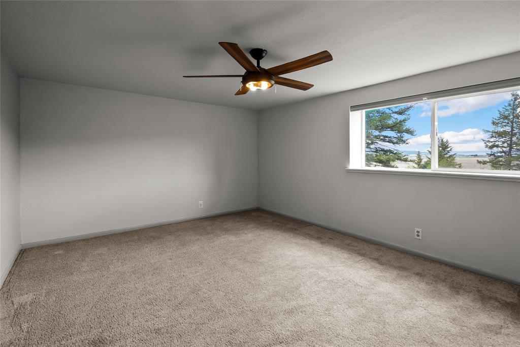 4285 HWY 2 W, Kila, Flathead, Montana, United States 59920, 6 Bedrooms Bedrooms, ,3 BathroomsBathrooms,Single Family Home,For sale,HWY 2 W,1819