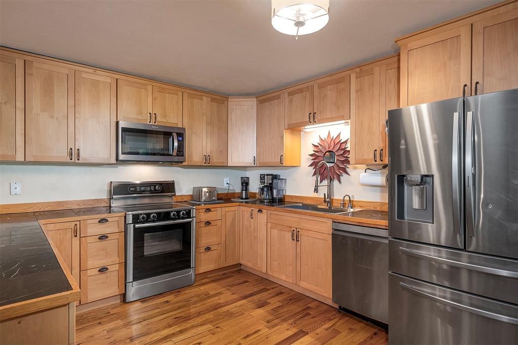 945 Swan River Road, Bigfork, flathead, Montana, United States 59911, 4 Bedrooms Bedrooms, ,3 BathroomsBathrooms,Single Family Home,For sale,Swan River Road,1826